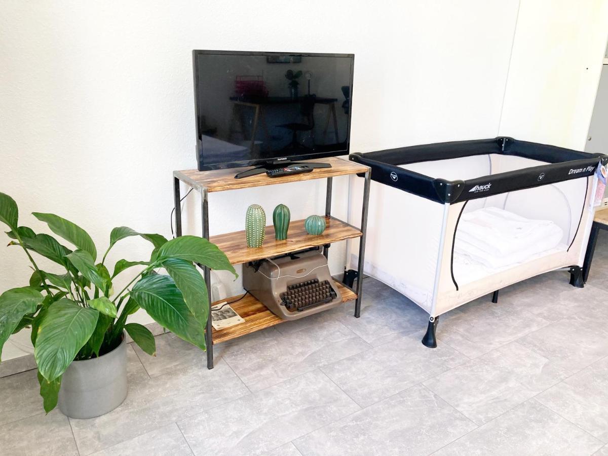 2 Zimmer Ferienwohnung In Zentraler Lage Inkl Wlan & Netflix ライプツィヒ エクステリア 写真